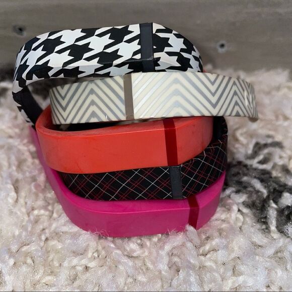 Fitbit cover holder bracelets - Picture 2 of 3